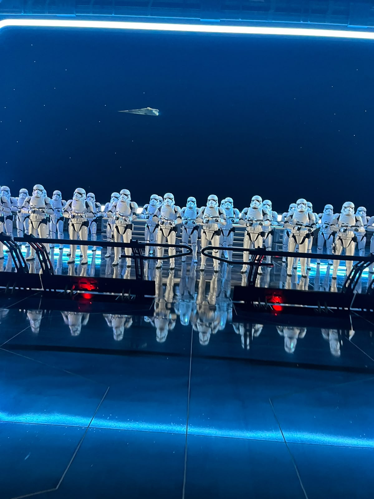 Stormtroopers na atração Rise of the Resistance